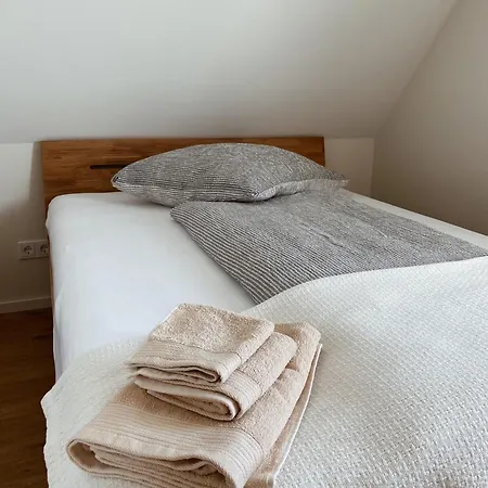 Neu Ferienwohnung Am Kloster, Laendliche Idylle Mit Der Ganzen Familie Leinefelde-Worbis Exterior foto